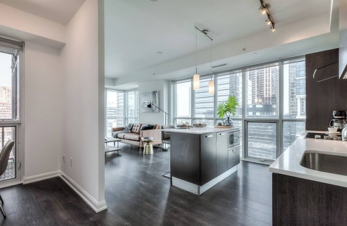 Willowdale Apartment | The Greenville Deluxe Suites & Towers