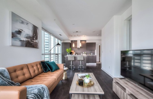 Willowdale Apartment | The Greenville Deluxe Suites & Towers
