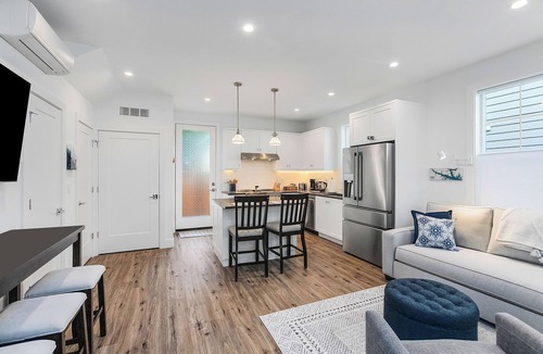 Whittier Heights Apartment | The Greenwood Gem
