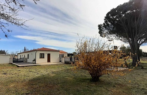 Thuir House | The Grenadiers - THUIR