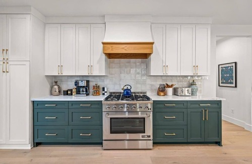 Dallas House | The Gretel-Stunning 4 Bed Downtown Gem, Spa, 14ppl
