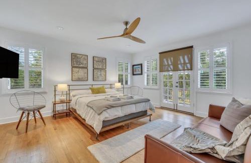 Statesboro House | The Grey - Large Eclectic and Quiet Home