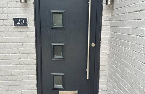 Shepperton House | The Grey Retreat