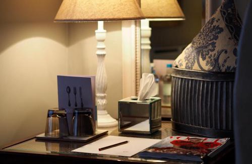 Stockbridge Hotel | The Greyhound on the Test Hotel