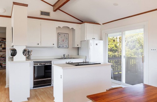 Pine Knoll Shores House | The Griffin House, Almost Oceanfront House with Beach Access across the street!