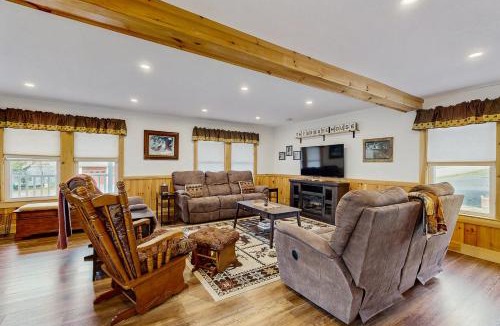 Greenville Junction House | The Grouse House