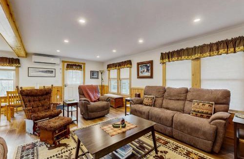 Greenville Junction House | The Grouse House