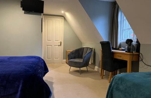 Ludwell Hotel | The Grove Arms