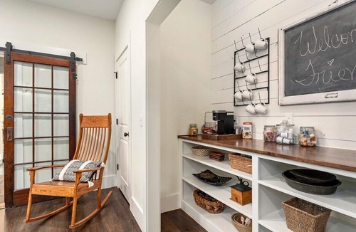 Springdale House | The Grove Cottage - Downtown Springdale