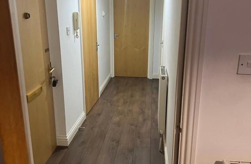 Gravesend Apartment | The Grove