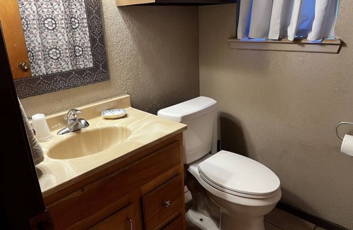 Castro County Apartment | The Guest Cottage at the Yellow Rose Inn