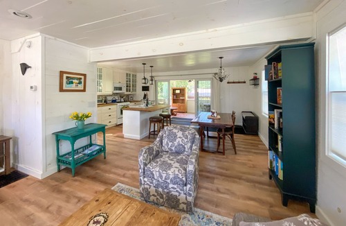 Wells House | The Guest House — Bright, Artistic & Pet-Friendly