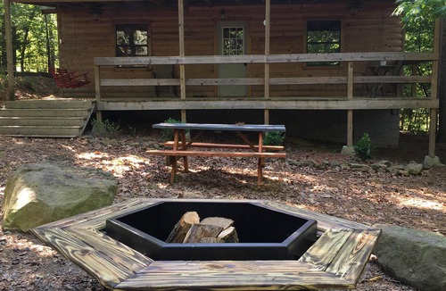 Clinton Cabin | The Guest House on Choctaw Cove