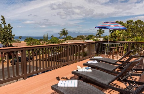 Historic Lahaina Front Street Bed & Breakfast | The Guest House