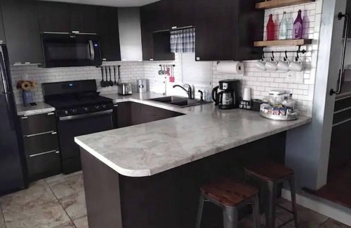 Stapleton House | THE GUEST HOUSE with hot tub