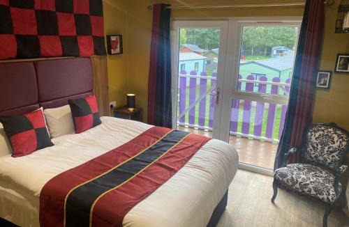 Warrington Hotel | The Gulliver's Hotel