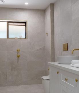 Bellara Apartment | The Gums Anchorage