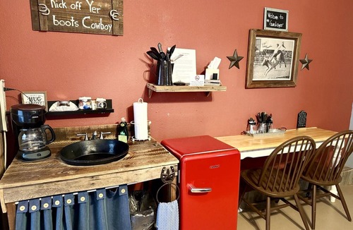 Mountain Home Cabin | The Gunslinger Cabin- Texas Hill Country Western-themed cabin for 4 in the woods near Kerrville & Fredericksburg