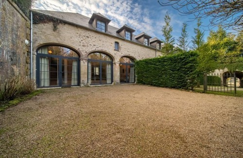 Valognes House | The Hôtel de Beaumont carriages