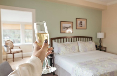 New Port Richey Hotel | The Hacienda