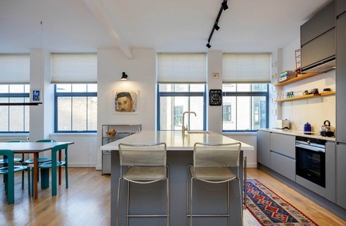 Homerton Apartment | The Hackney Loft, by Veeve