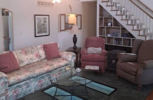Goodrich House | The Hadley Homestead