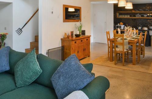 Elsdon House | The Haining