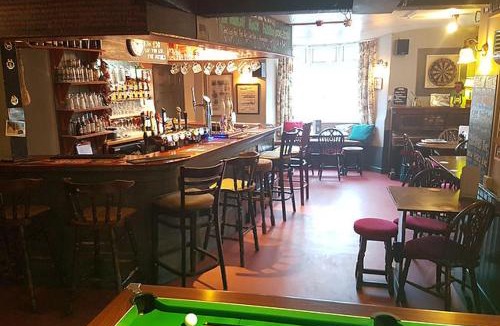 Polbathic Bed & Breakfast | The Halfway House Pub and Kitchen