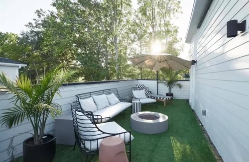 Madison Condo | The Hall Haus - Rooftop Oasis