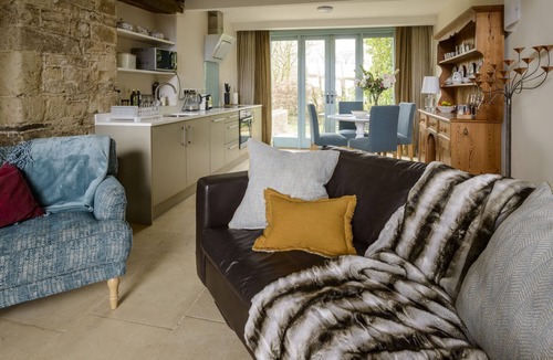 Chipping Sodbury House | The Hall - luxury barn conversion in the Cotwolds