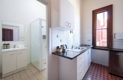 South Bathurst Hotel | The Hallows Accommodation