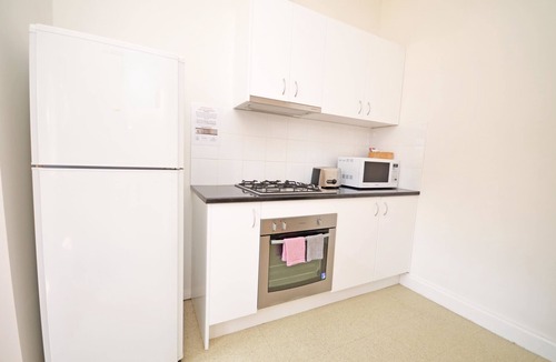 South Bathurst Hotel | The Hallows Accommodation