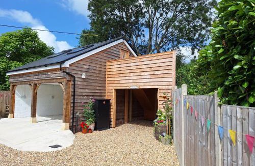 Maiden Newton House | The Halt