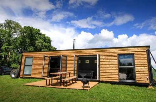 Upper Hambleton House | The Hambleton Hut