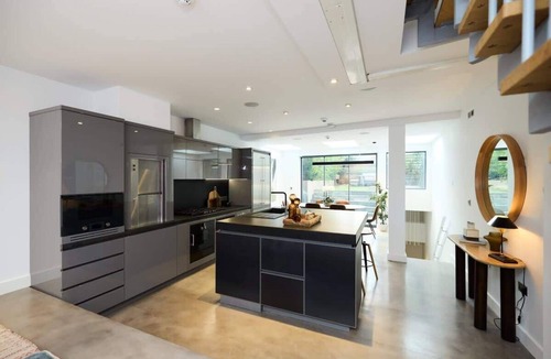 St. Johns Wood House | The Hamilton Gardens Hideaway