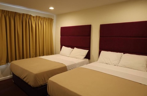 Warwick Hotel | The Hamlet Inn at Warwick