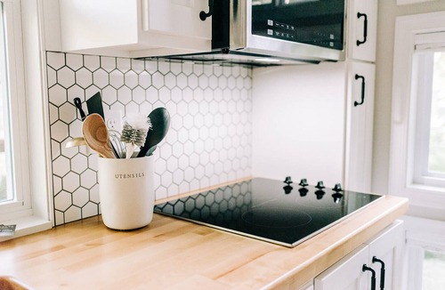 Virginville Cottage | "The Hammock" by the lake