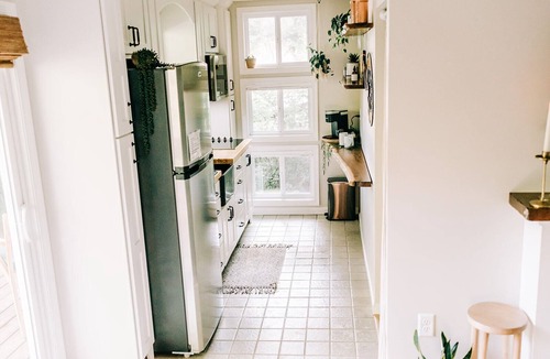 Virginville Cottage | "The Hammock" by the lake