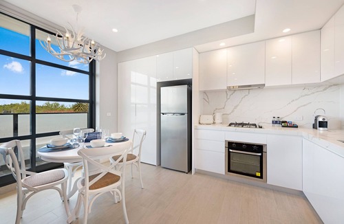 Saint Kilda South Apartment | The Hamptons Apartments - St Kilda