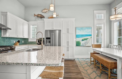 Cinnamon Shore House | The Hamptons in Texas is the theme of this beautiful home!