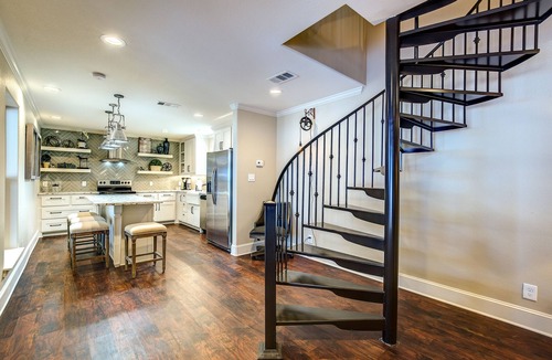 Haslet House | The Hangar Lodge-Unique Aircraft Hangar B&B
