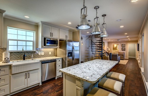Haslet House | The Hangar Lodge-Unique Aircraft Hangar B&B