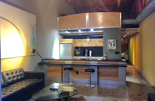 Rosewood Apartment | The Hangar Lofts Hotel
