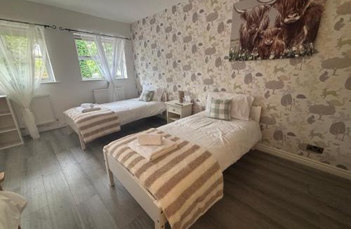 Whitchurch Hotel | The Hanmer Arms