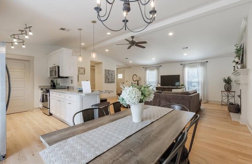 Conestee House | The Happy Bungalow