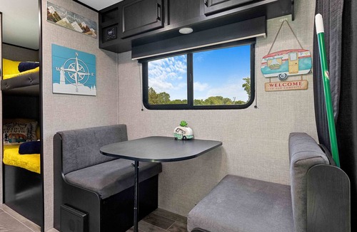 Oconto House | The Happy Camper | Private | Riverfront