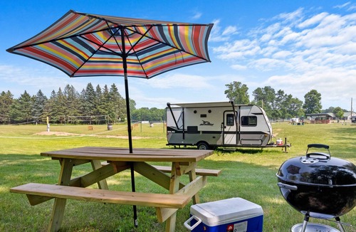 Oconto House | The Happy Camper | Private | Riverfront