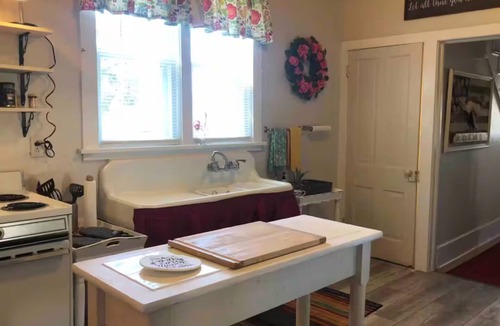 Wakefield House | The Happy House!
