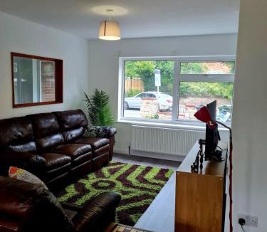 Cheshunt House | The Happy Place!