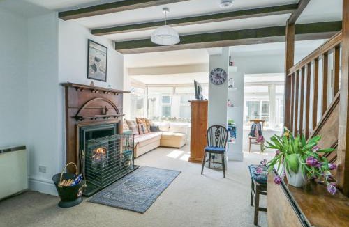 Rhosneigr House | The Harbour